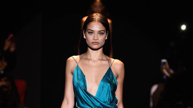 Shanina Shaik will bring some star power to the Oscar de la Renta show.