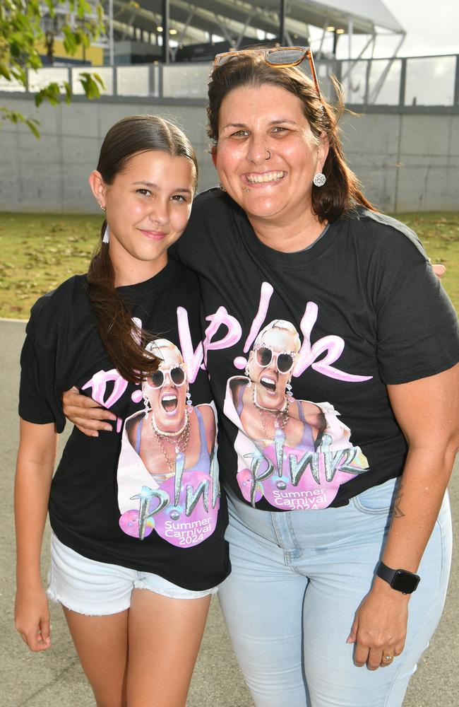 Socials at Pink convert at Townsville's Quensland Country Bank Stadium. Eloise and Abby Cosby, 13. Picture: Evan Morgan