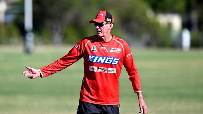 Wayne Bennett gives directions during a Dolphins training session at Kayo Stadium. Picture: Getty Images