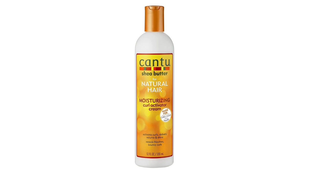 Curl activator outlet for straight hair