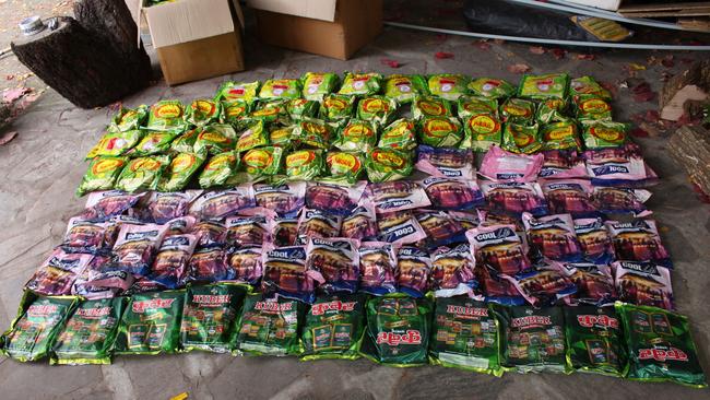 Australian Border Force officers seized more than 950kg of chewing and loose leaf tobacco, leading to the arrest of a South Australian man in April 2020. ABF officers also raided two homes and three businesses in SA. Picture: ABF