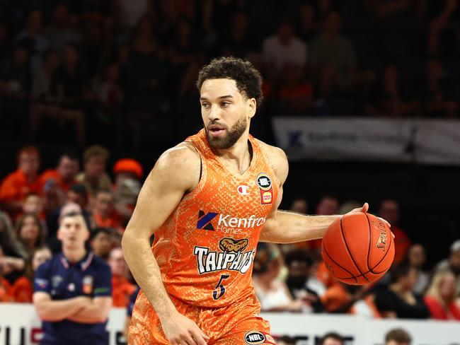 PHOTOS: Cairns Taipans vs Adelaide 36ers