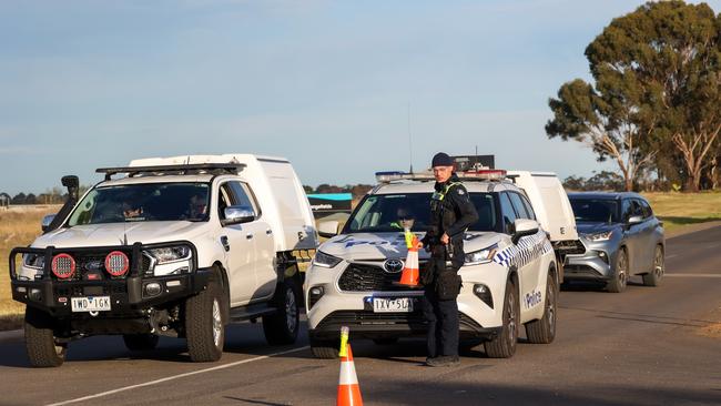 Police blocked off the road on Monday morning. Picture: NCA NewsWire / Ian Currie