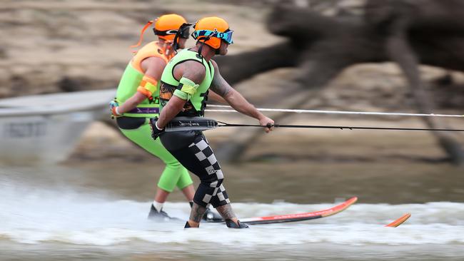 Competitors hit the water in the 2017 Southern 80 at Echuca-Moama. Picture: Yuri Kouzmin