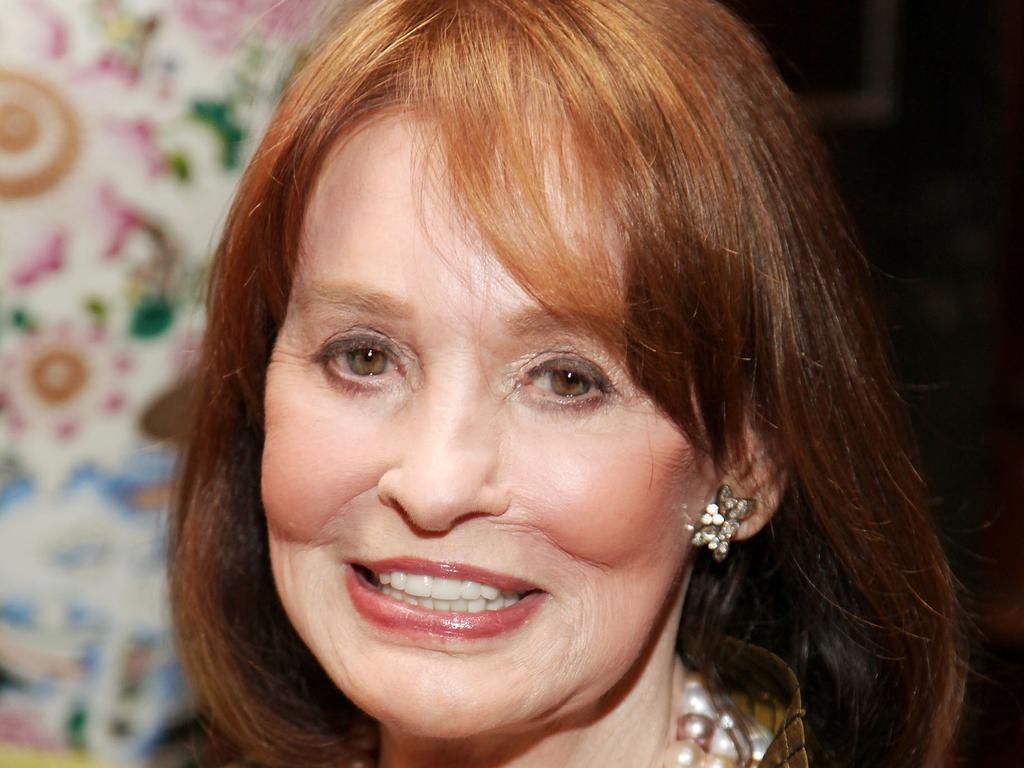 Gloria Vanderbilt, Designer, Philanthropist, and the Ultimate Socialite,  Dies at 95