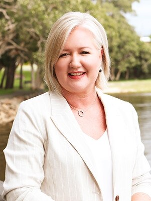 Lisa Dixon, Elders Real Estate Lake Cathie.