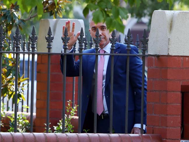 05/02/19 NAB CEO Andrew Thorburn arrives to his Middle Park home after work. Aaron Francis/The Australian