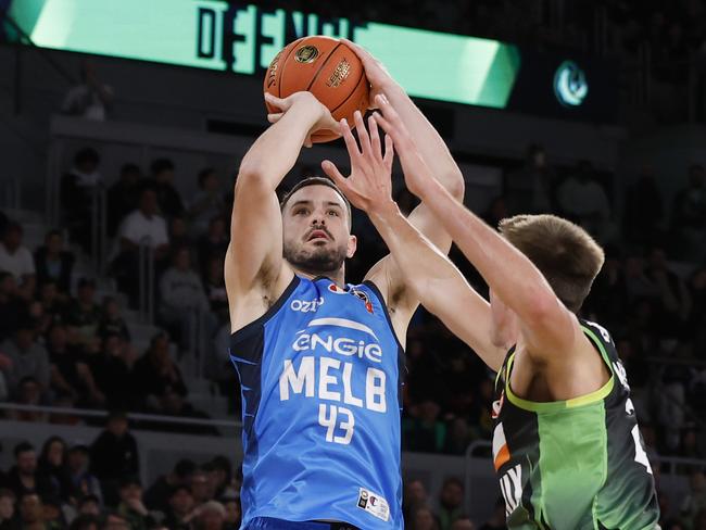 MELBOURNE, AUSTRALIA – SEPTEMBER 26: Chris Goulding of Melbourne United shoots the ball during the round two NBL match between South East Melbourne Phoenix and Melbourne United at John Cain Arena, on September 26, 2024, in Melbourne, Australia. (Photo by Darrian Traynor/Getty Images)