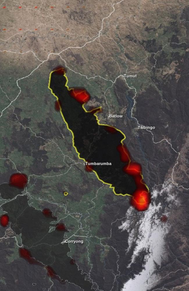 Authorities have declared the NSW Riverina township of Batlow ‘non defendable’. Picture: Twitter