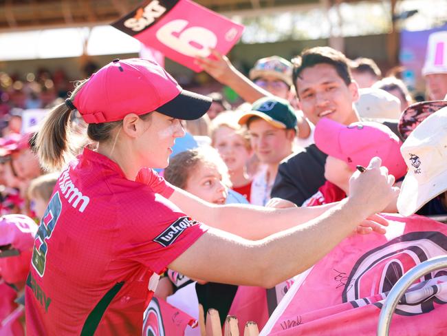 Fans at North Sydney Oval will have to wait until Sunday to get a glimpse of the superstar all-rounder. Picture: Getty Images