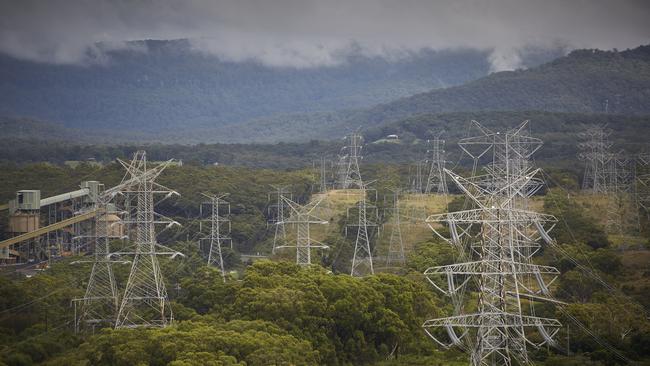 The Electricity Supply Check Up released on Tuesday found that it was unlikely NSW would achieve its 2GW long duration storage targets. Nick Cubbin/TWAM