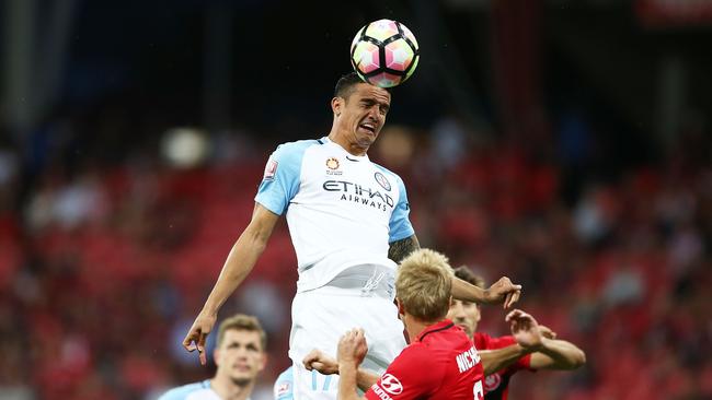 Tim Cahill rises above. Picture: Getty`