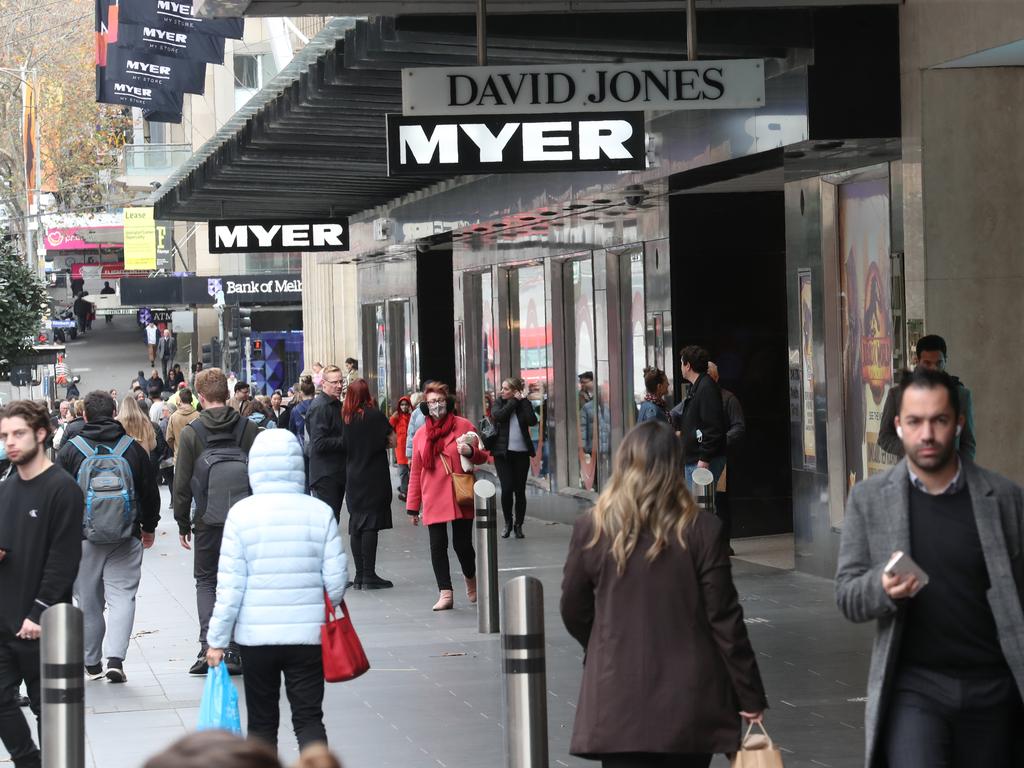 The Australian Retailers Association says spending will ease. Photo: NCA NewsWire / David Crosling