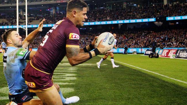 Dane Gagai scores for the Maroons in another impressive display.