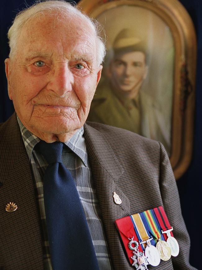 WWI veteran Jack Lockett in 2001.