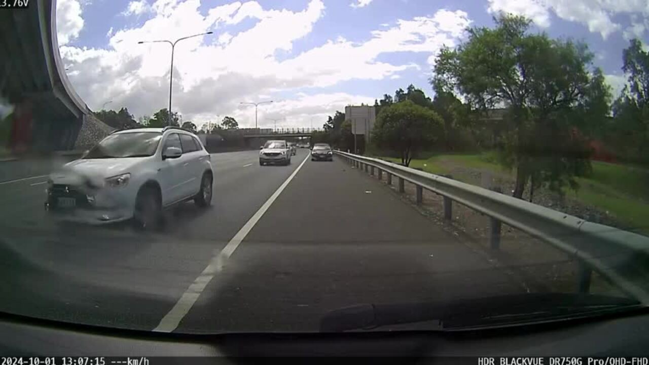 Hit and run crash on major Brisbane motorway