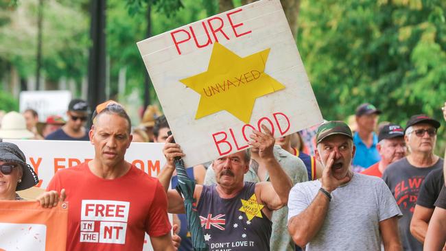 Crowds at an Anti Mandate March in Darwin Picture: Glenn Campbell