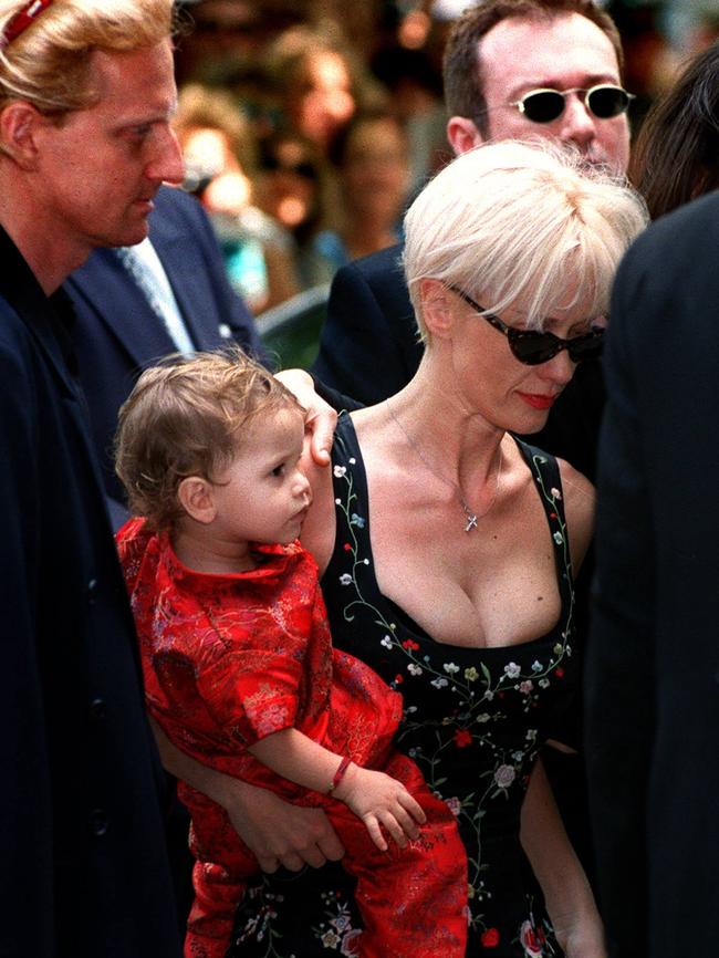 Paula Yates and Tiger Lily at Hutchence’s funeral in 1997.