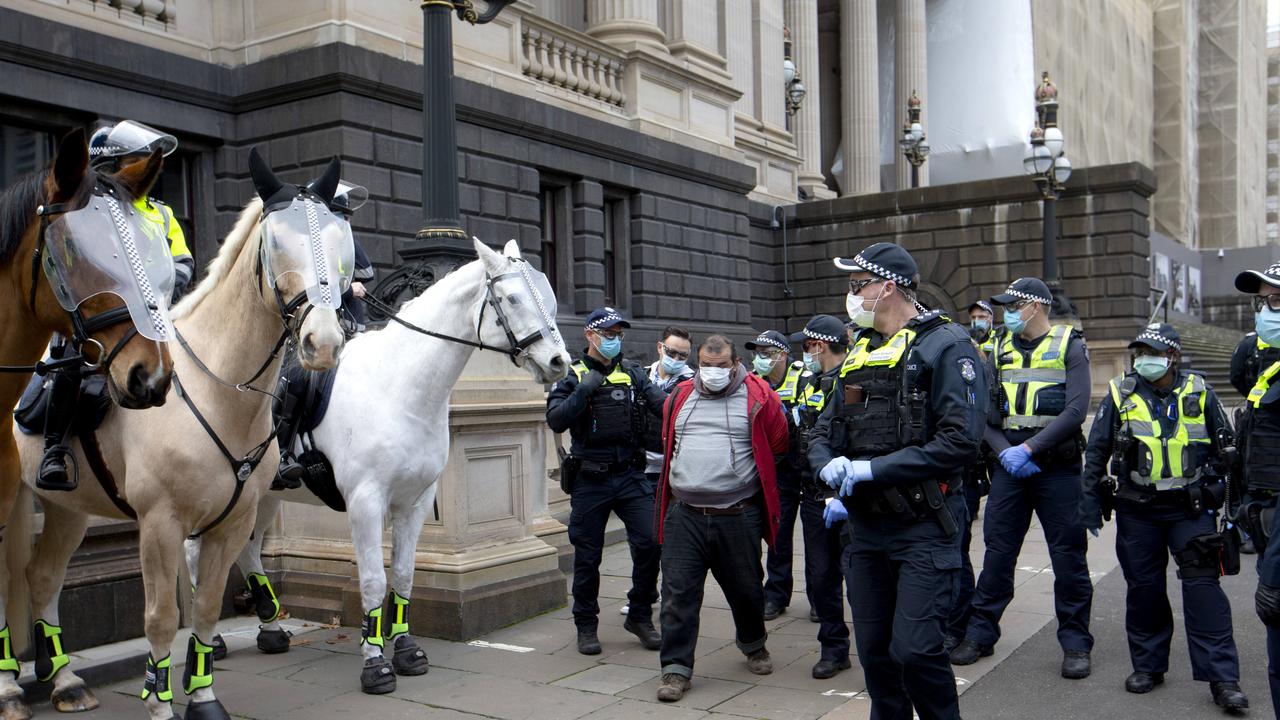 Melbourne anti-mask protest fizzles after police pounce | news.com.au ...