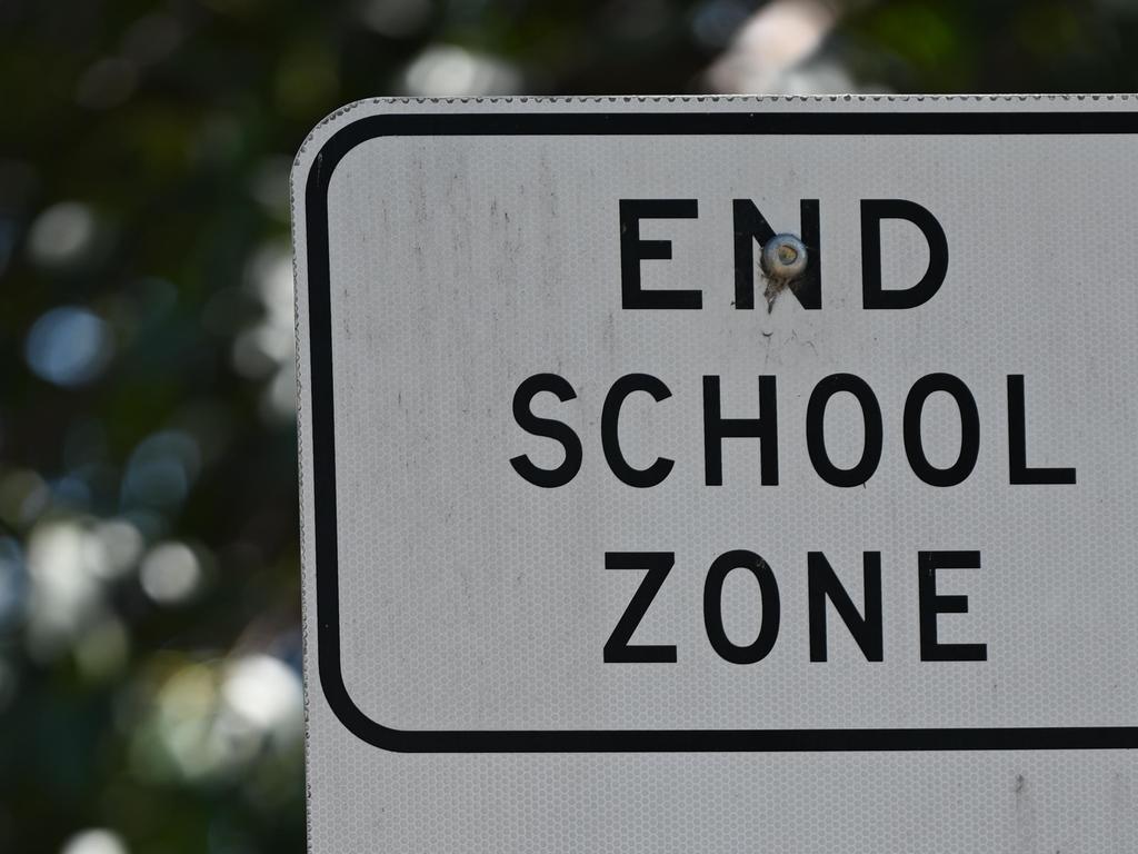 ADELAIDE, AUSTRALIA - NewsWire Photos OCTOBER 5, 2021: Stock/generic images of traffic signs - end school zone sign. Picture: NCA NewsWire / Naomi Jellicoe