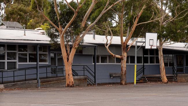 William Ruthven Secondary College to get $10m for overdue improvements ...