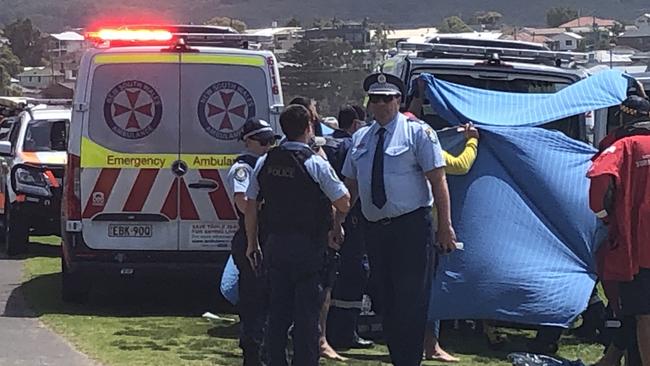 A man in his 30s died after the boat capsized off Waniora Point.