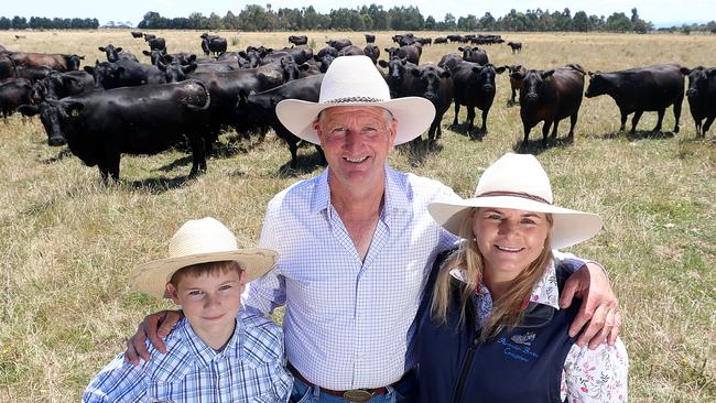 Fiona & John Glover, with their son Ben, 11, Lang Lang, Picture Yuri Kouzmin