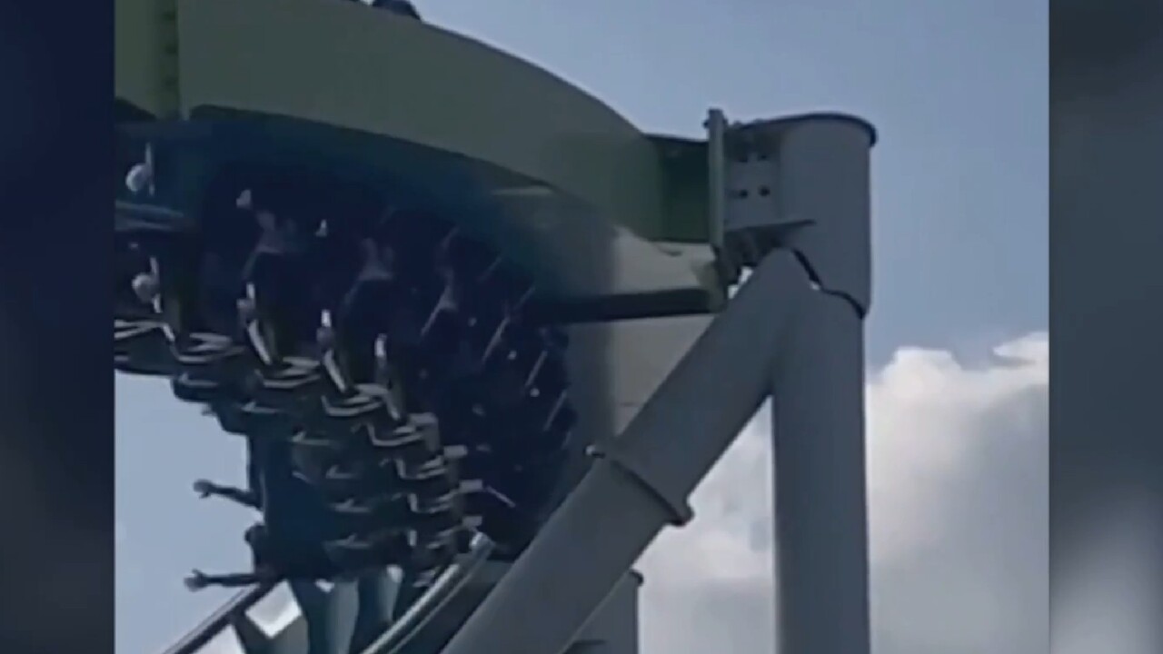 Large crack spotted on rollercoaster in United States