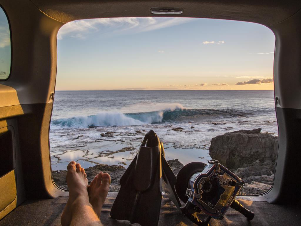 Zach Sanders from Norfolk Island (NSW) Content “A beautiful photo on so many levels. Fantastic storytelling, clever composition that not only captures the moment, the image breathes connection. You can feel it without any explanation.” Picture: 2015 Canon Light Awards