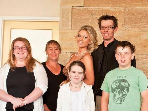 Sakara Bell, Nathan Bell, Debra Bell, Chelsea Bell and family Warwick