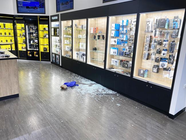 Ram raid occured at Garrick's Camera House, Maroochydore.