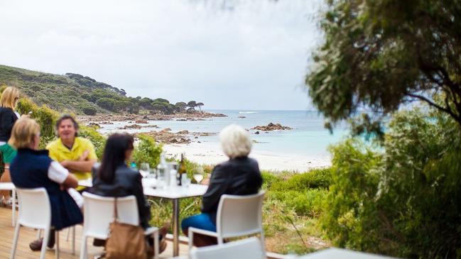 Bunkers Beach House, Bunker Bay.