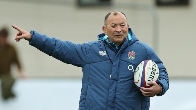 Eddie Jones has taken aim at Peter V’landys, encouraging him to come to a Super Rugby game. Picture: Getty Images.