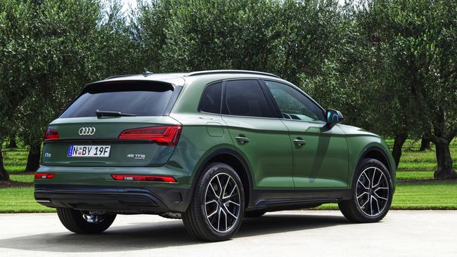 Audi has given its popular Q5 SUV a makeover.