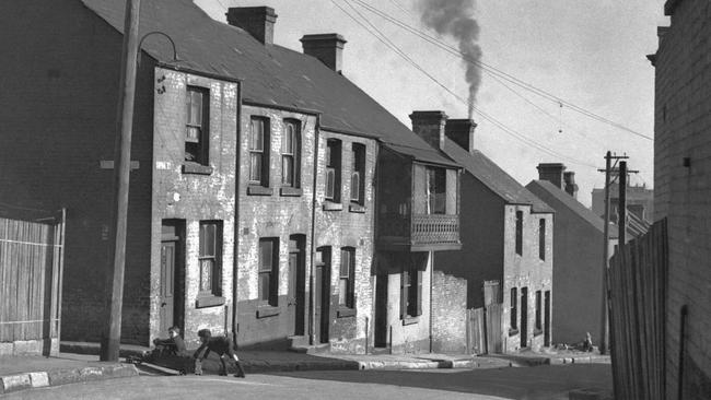 The Surry Hills slums depicted within Ruth Park’s literature rubbed Miles Franklin the wrong way. Photo: State Library NSW