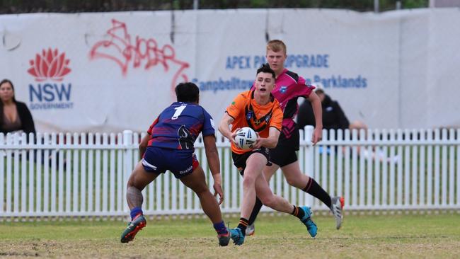 Joshua Browne for The Oaks Tigers. Picture: Steve Montgomery