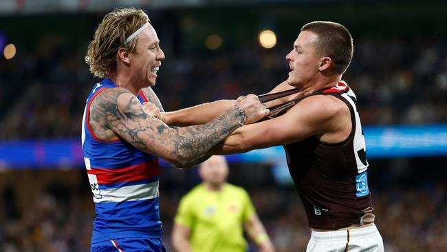 Ginnivan always seems to attract attention. (Photo by Michael Willson/AFL Photos via Getty Images)