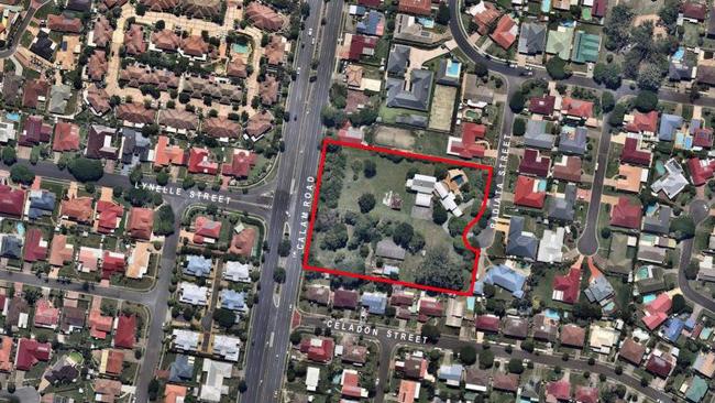 The Sunnybank Hills community is rallying to stop a proposed multi-level aged care facility on Calam Rd and Radiata St from being approved by Brisbane City Council.