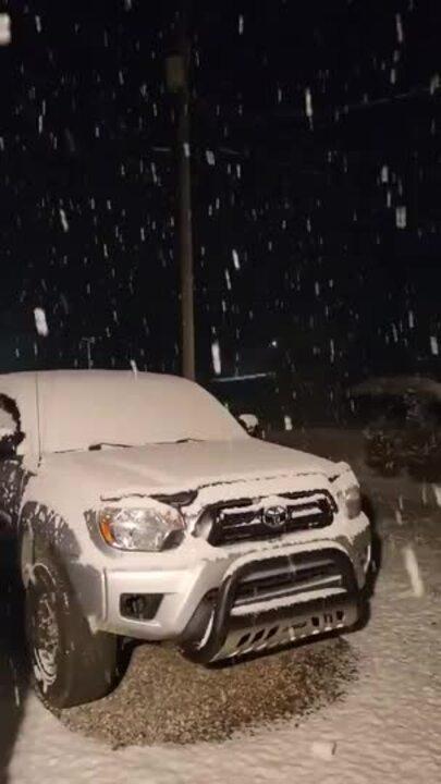 Snow Falls on Tennessee as Weather Officials Warn of Poor Driving Conditions