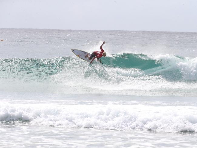 Bonsoy Gold Coast Pro at Snapper Rocks Heat 2. Photo of J Earle. 27 April 2024 Coolangatta Picture by Richard Gosling