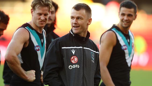 Robbie Gray was subbed out with a knee injury.