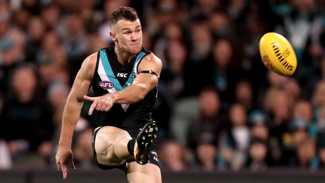 Robbie Gray of the Power kicks a goal. Picture: Getty Images