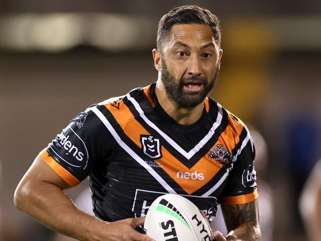 SYDNEY, AUSTRALIA - AUGUST 22: Benji Marshall of the Tigers makes a break during the round 15 NRL match between the Wests Tigers and the Sydney Roosters at Leichhardt Oval on August 22, 2020 in Sydney, Australia. (Photo by Cameron Spencer/Getty Images)