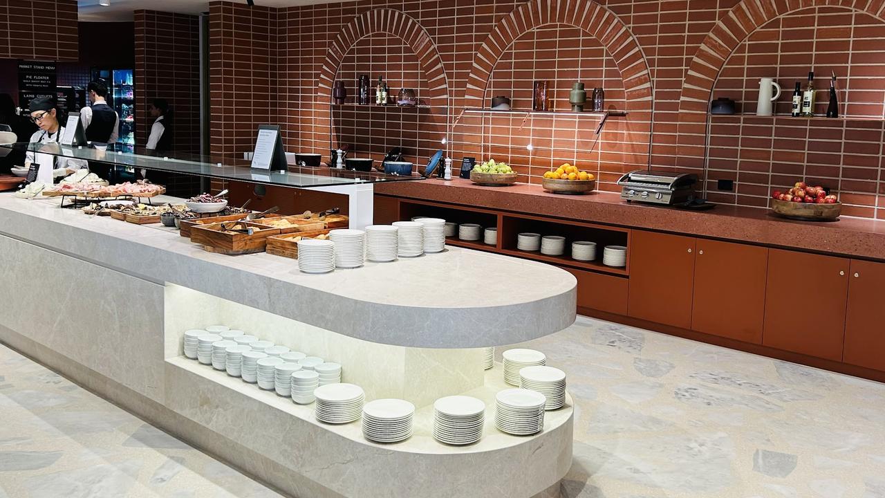 Surprise theme in new Qantas business lounge