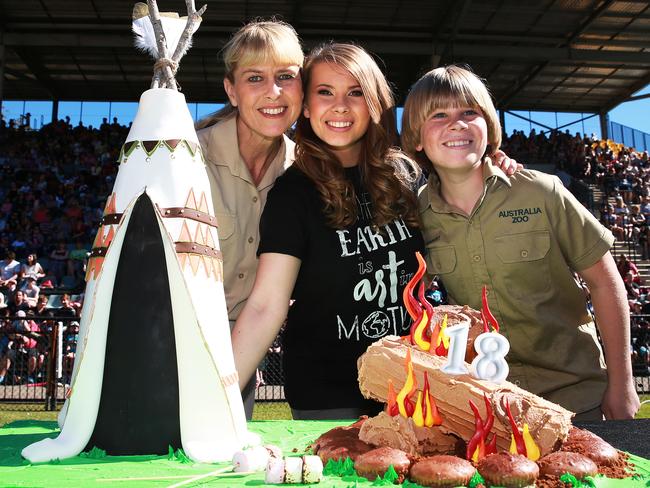 Bindi Irwin celebrates her 18th birthday with a teepee cake and her family at Australia Zoo.