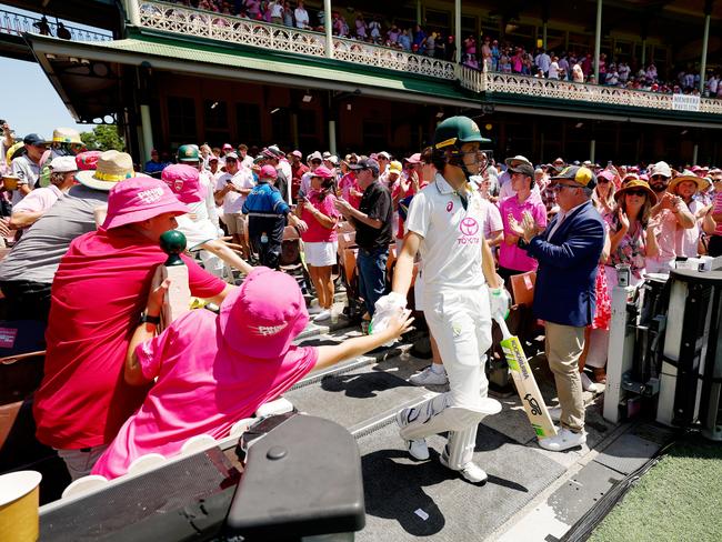 Sam Konstas walks out to bat during the Sydney Test. Picture: Getty