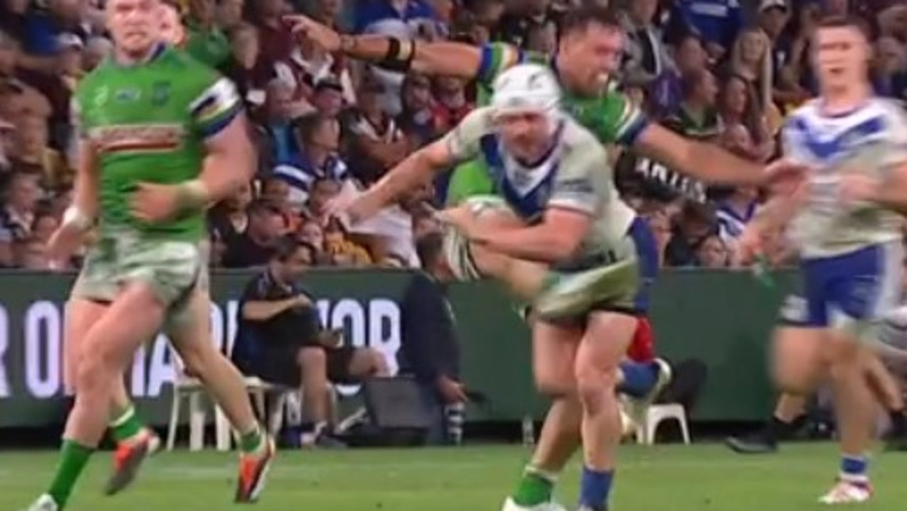 What was Rapana thinking? Photo: Fox Sports