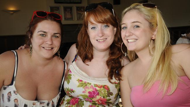 At the Great Northern in Byron Bay Chilling out in Byron Bay Stephanie Heritage of Scotland,Josie Slater,and Katie Adams,both of Great Britian. Photo Doug Eaton / The Northern Star