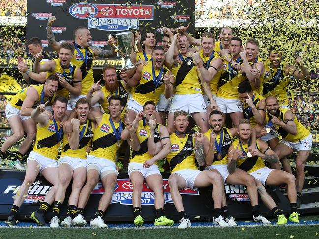 2017 AFL Grand Final. 30/09/2017. Adelaide vs Richmond at the MCG.  Richmond team premiers pic . Pic: Michael Klein