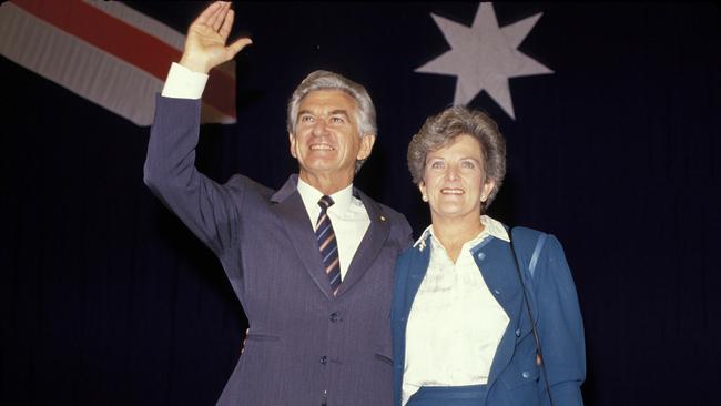 Bob Hawke with wife Hazel in 1987. Picture: Patrick Riviere/Getty Images